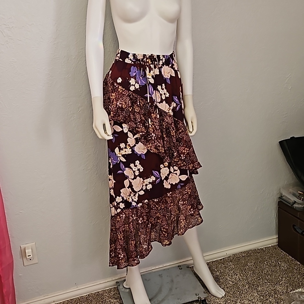 MOSSIMO Maroon Floral Ruffle Assymetric Boho Midi Skirt - Picture 2 of 10